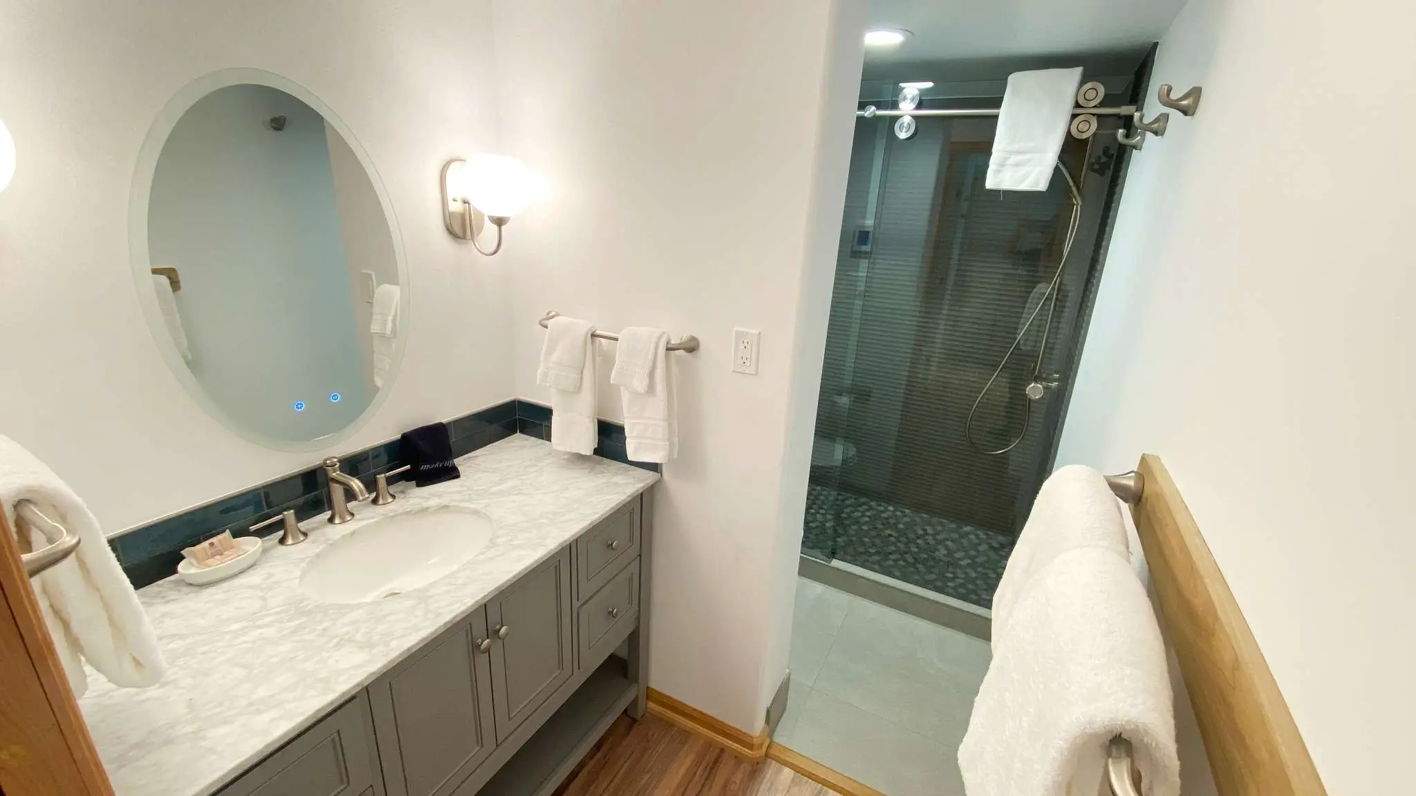 101-primary-bathroom-6-8-22-4032x