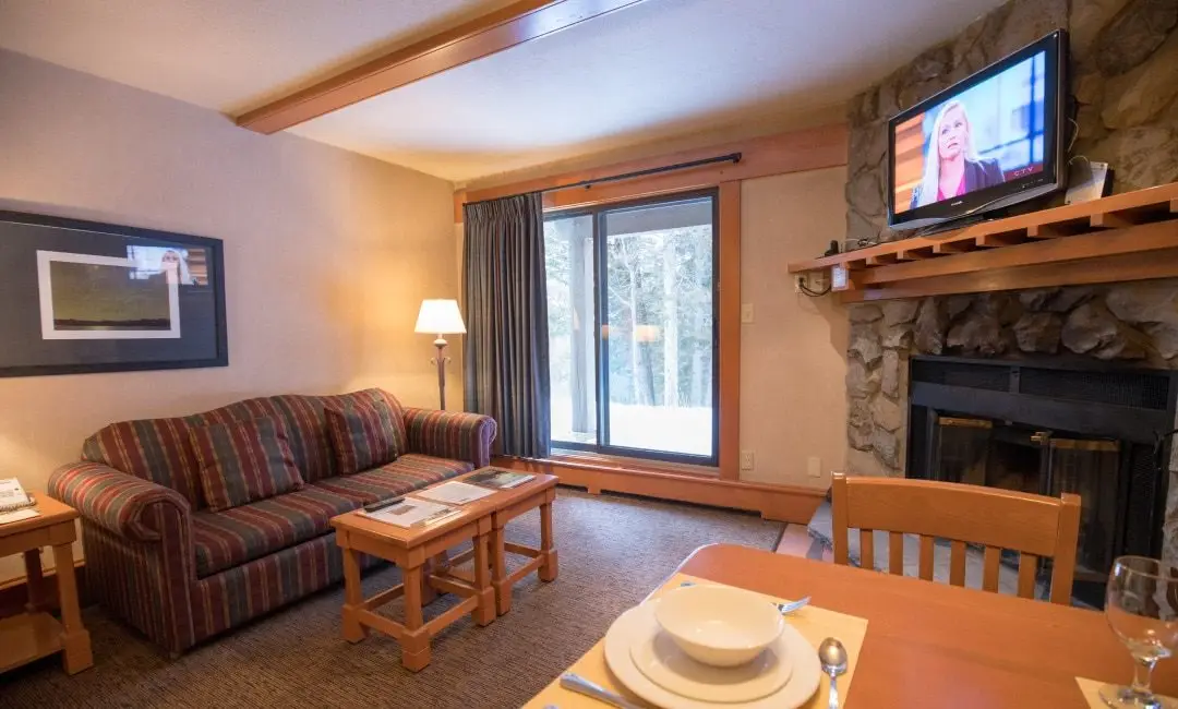 1080-HRR-LivingRoom