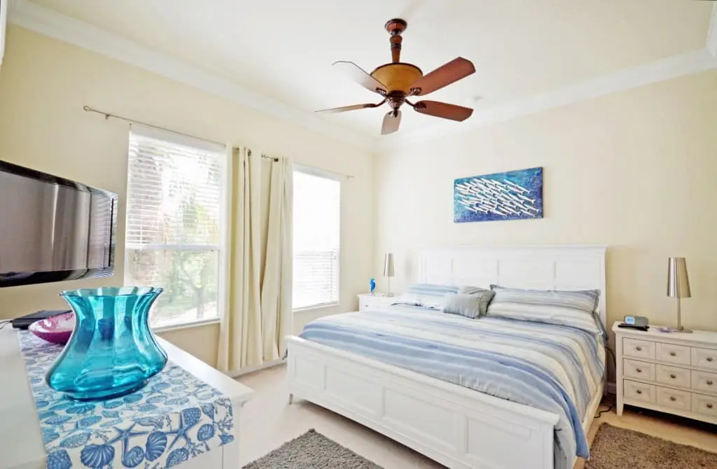 10Masterbedroom1.1