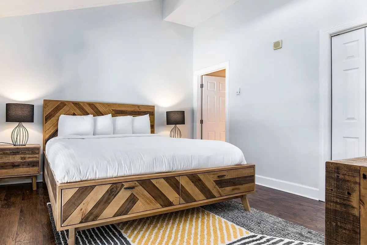 2-bedroom-condo-valley