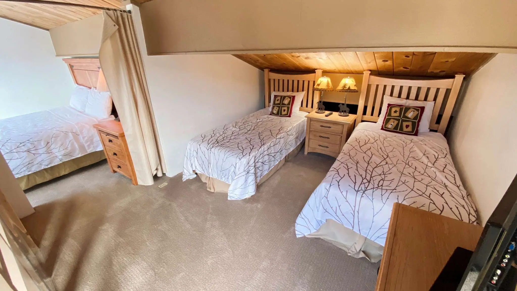 406-loft-2t-and-d-9-23-22-4032x