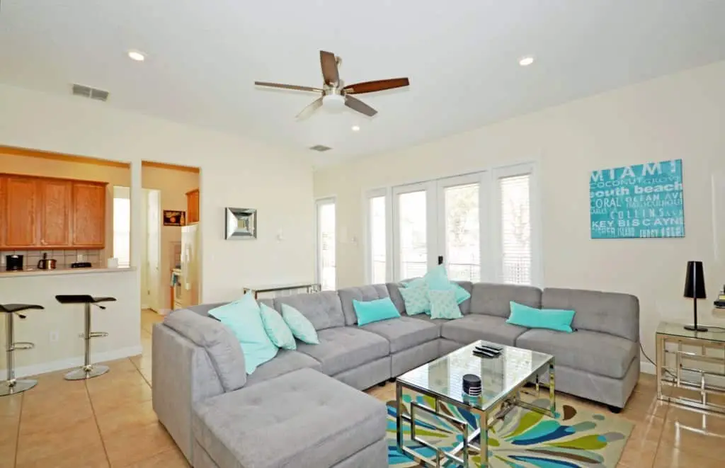 5-2Familyroom1.5