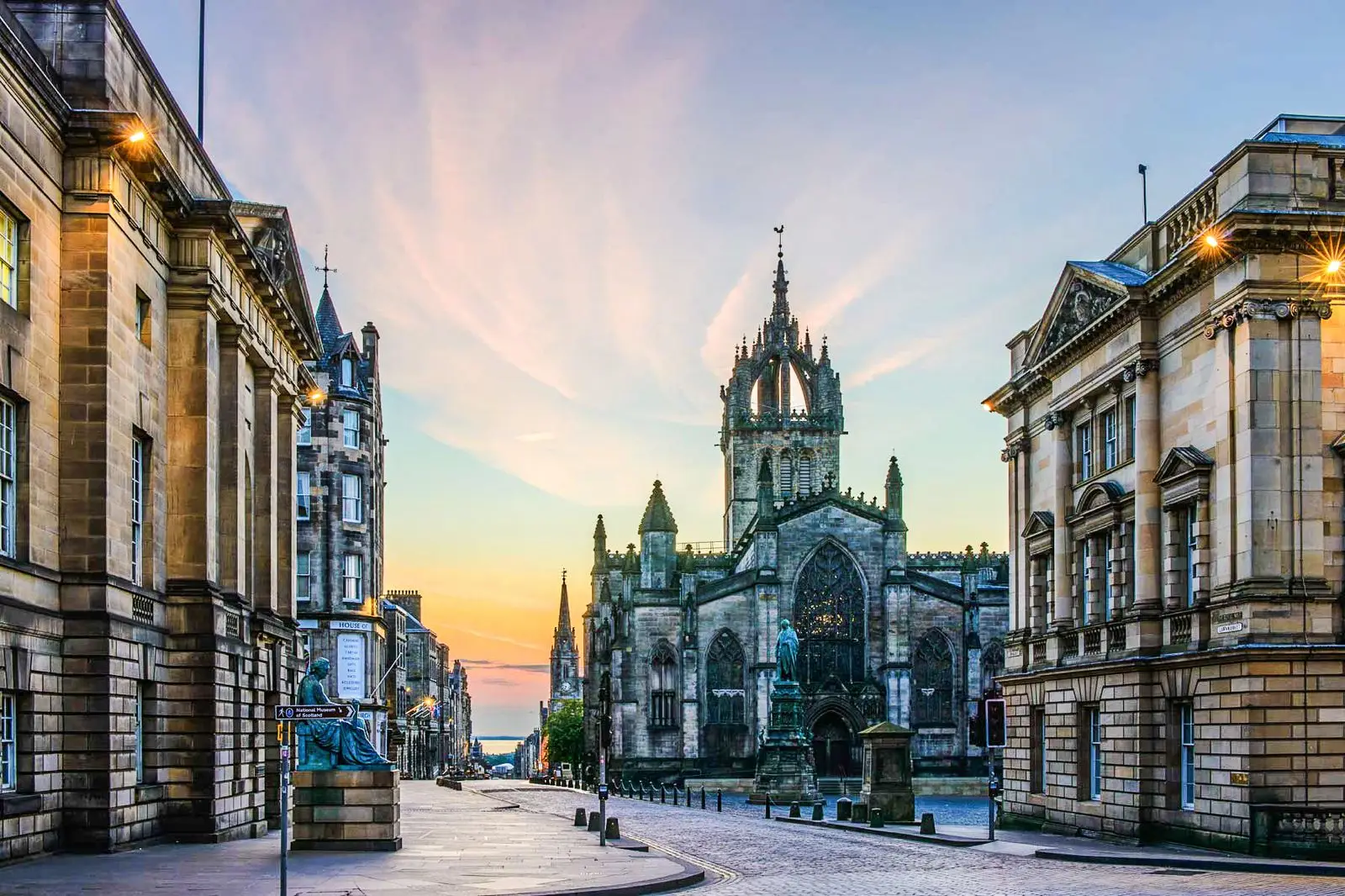 Edinburgh-Things-To-See-13