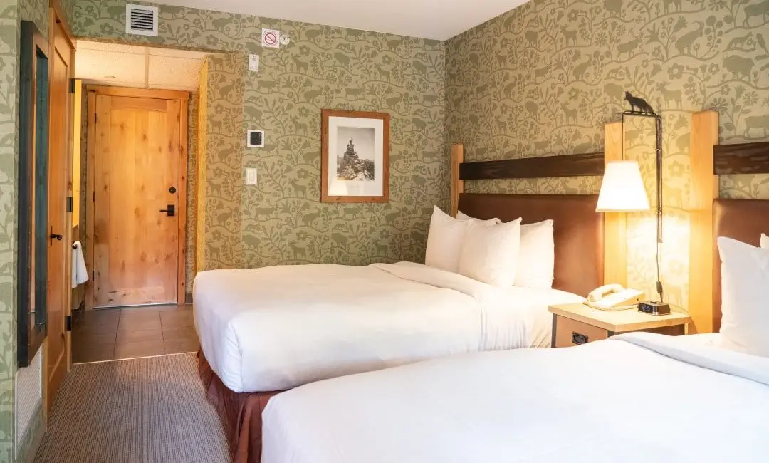 FOX-1-HotelRoom