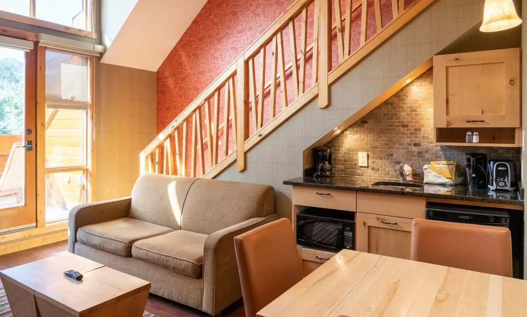 FOX-4-PremKingLoft1Bed-1