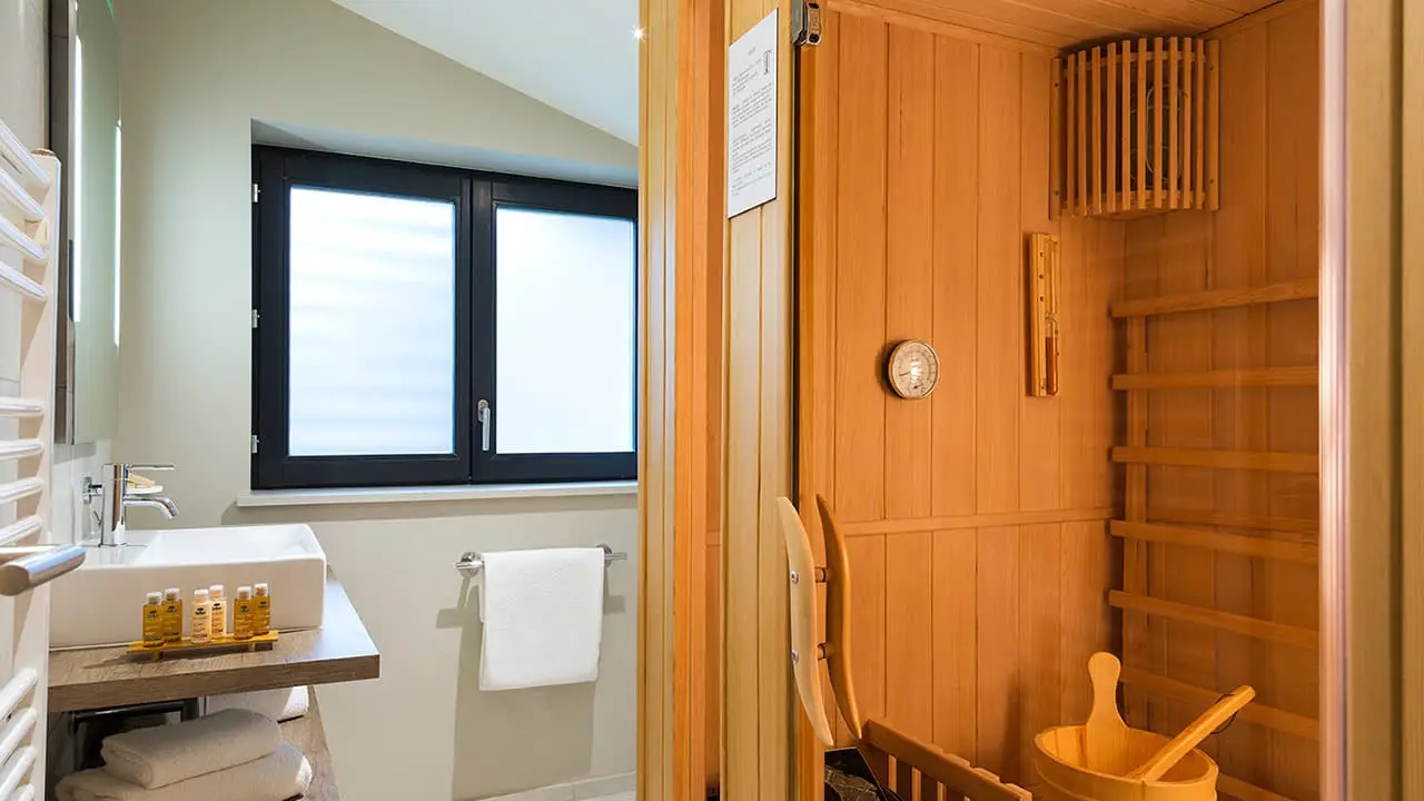 Heliopic-Hotel-Spa-Salle-de-bain-etage-Appartement-Gouter-7