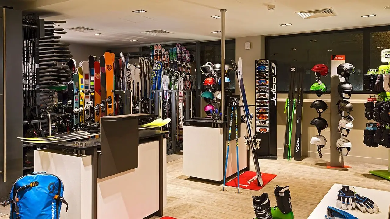 Heliopic-Hotel-Spa-Skishop-1