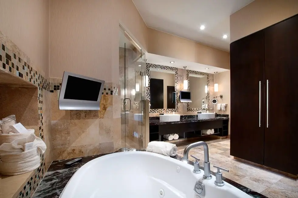 IP_Stay-Junior_Penthouse_Bathroom-762328-full