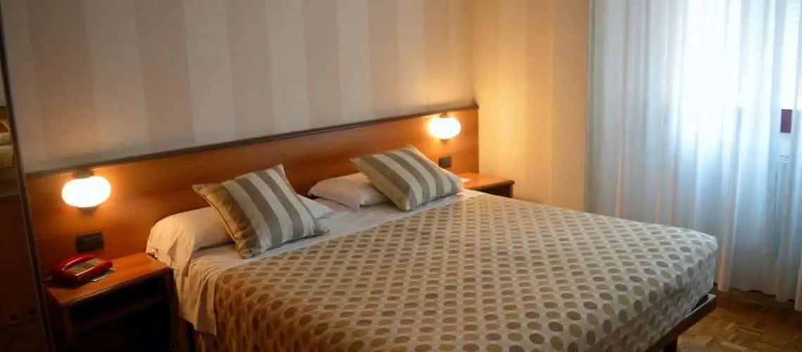 PARK-HOTEL-MEUBLE-3-4