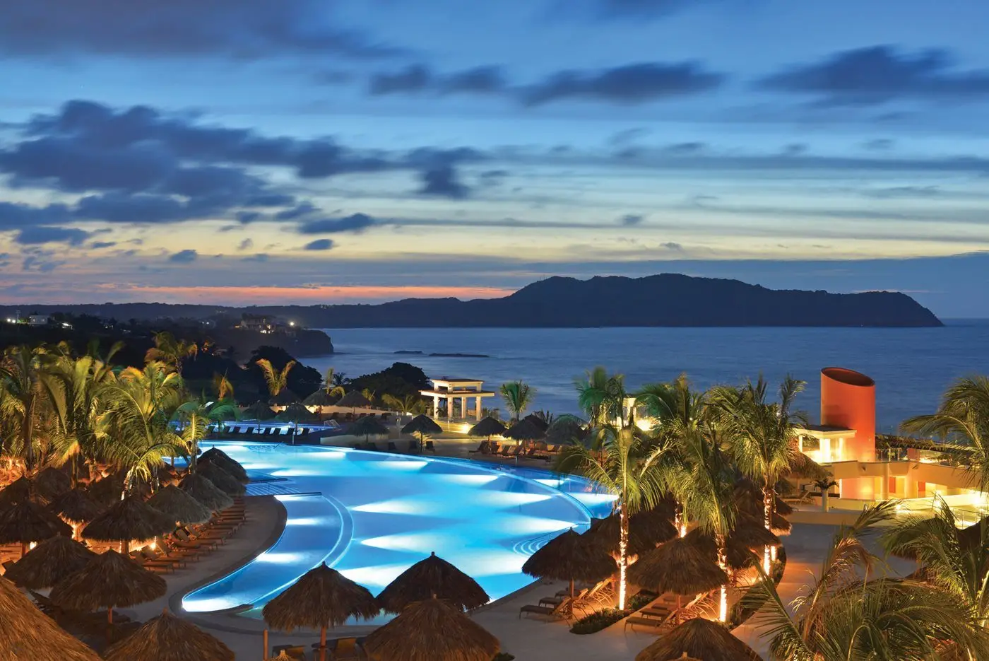 PVR_IberoPM_PoolNight_001