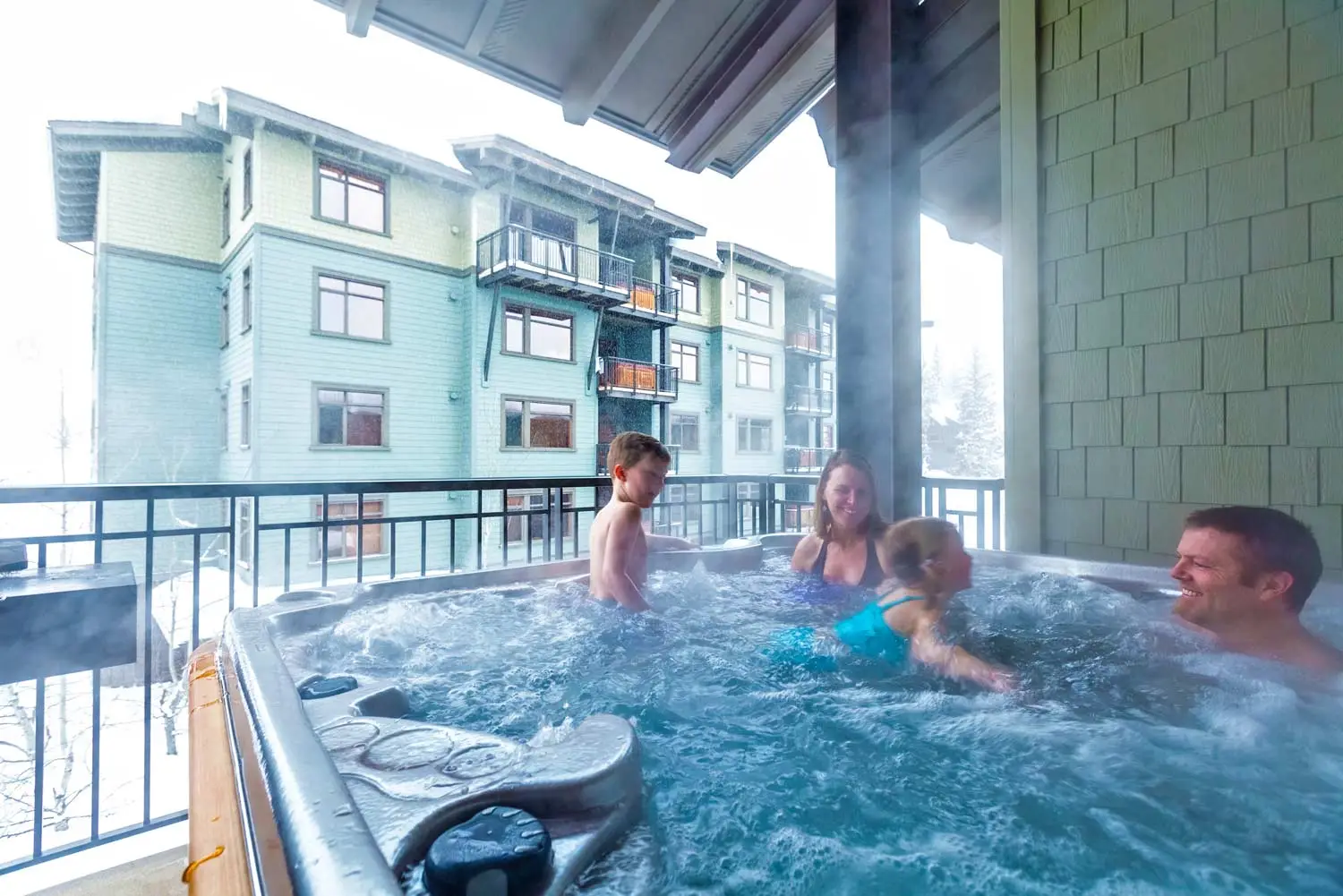 RFlett_RMRL_Slalom-Creek_HotTub