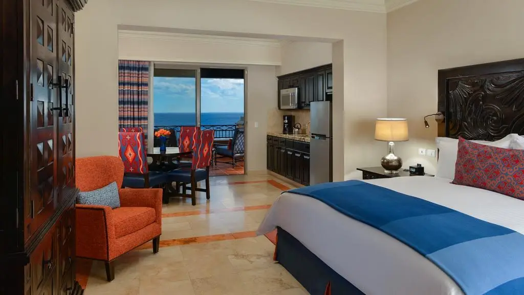 Pueblo Bonito Sunset Beach. Suite 4353 Photo by: Victor Elias Photography.