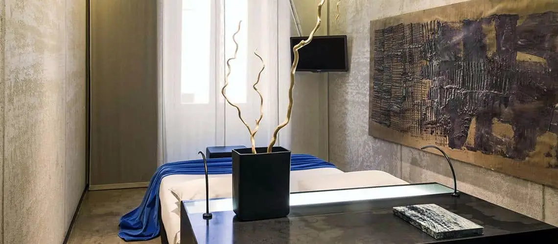 STRAF-HOTEL-4-4