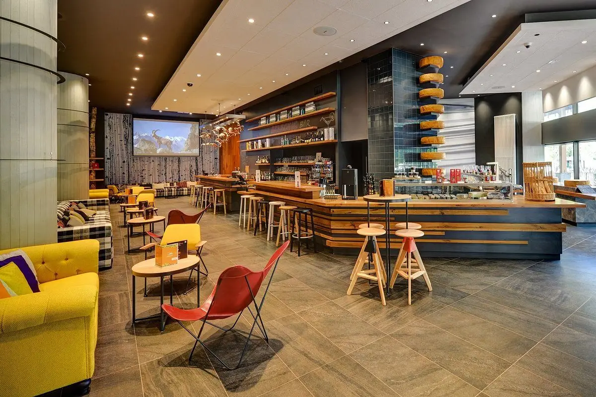 bar