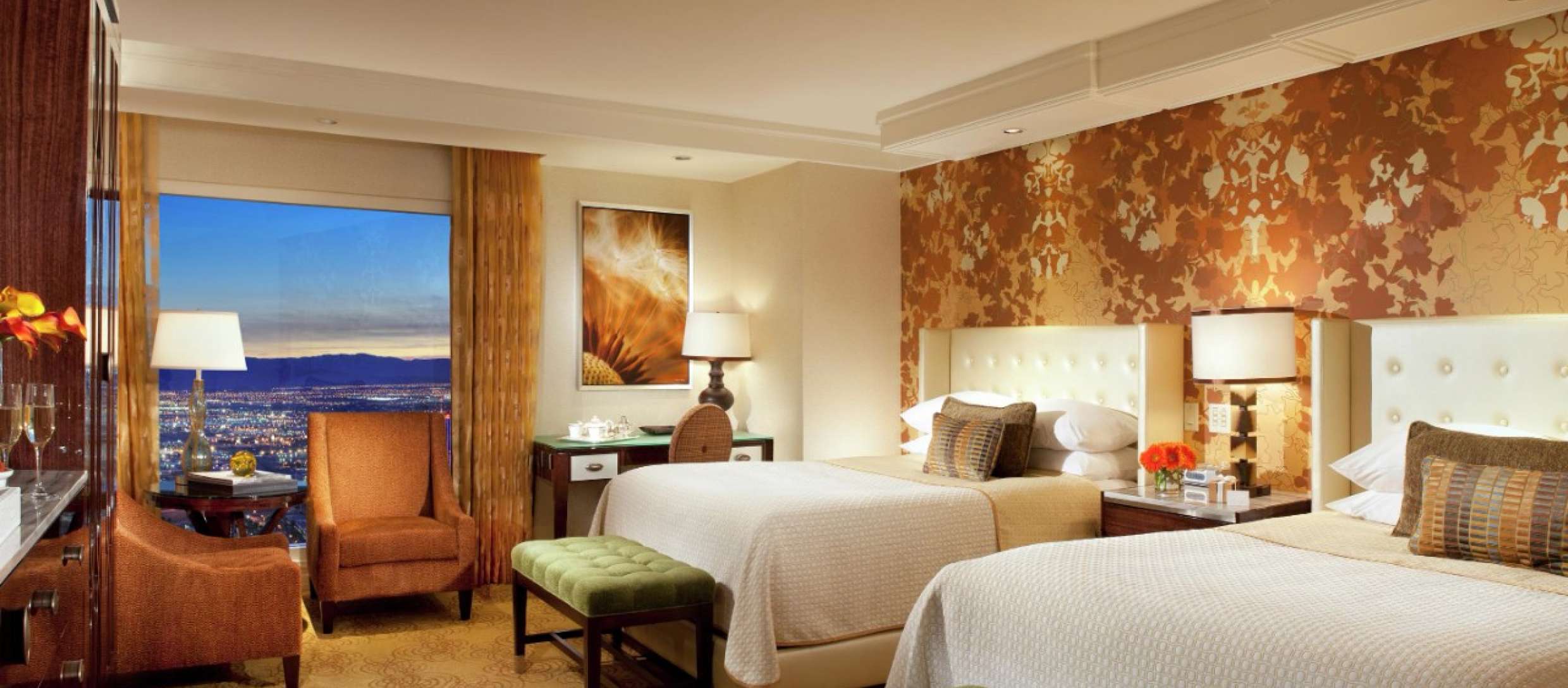 bellagio-hotel-resort-queen-room-caramel.tif.image.2480.1088.high