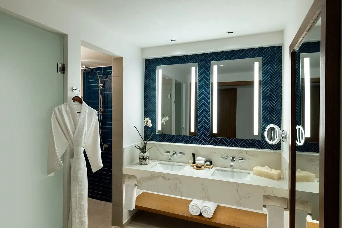 caribbean-suite-bathroom