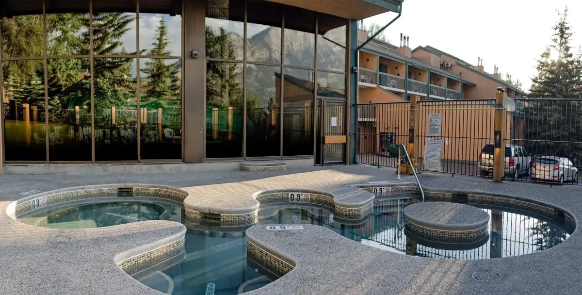 douglas-fir-outdoor-hottub-1