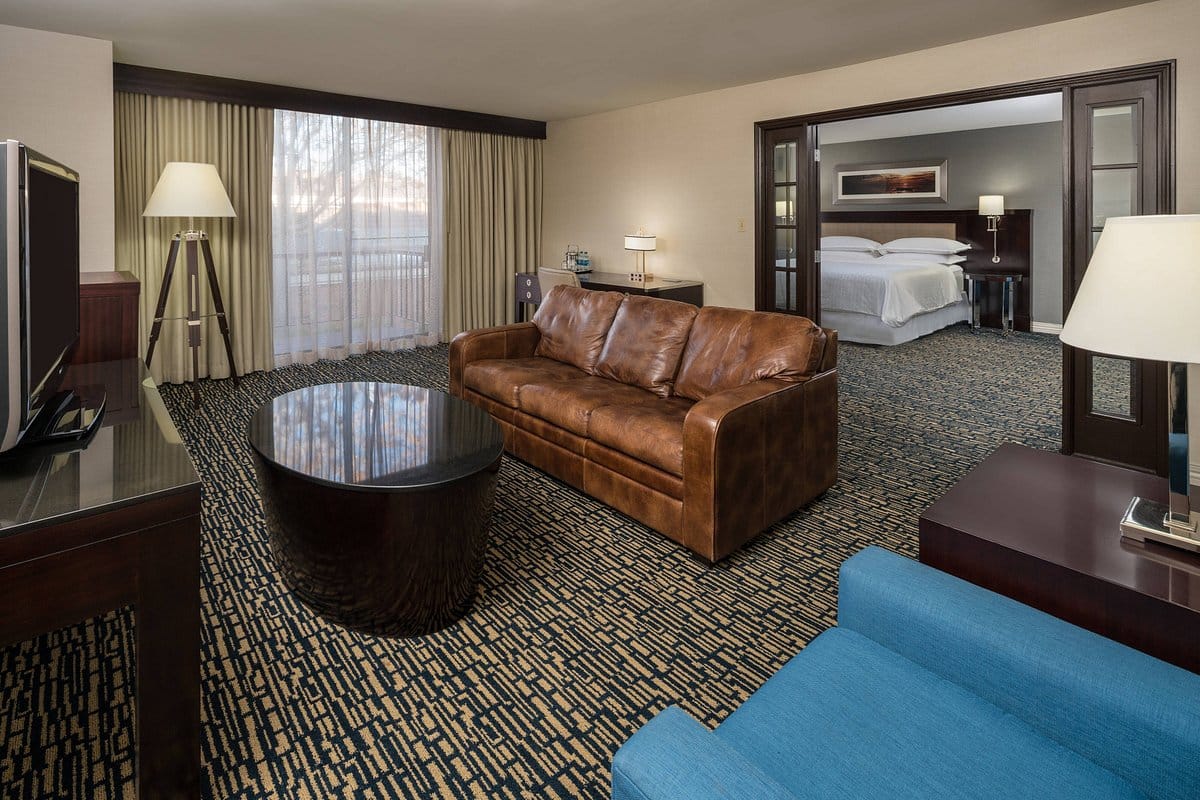 executive-suite-living
