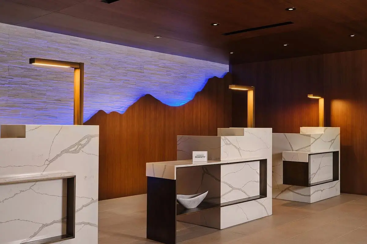 front-desk (2)