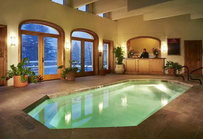 indoor-hot-tub
