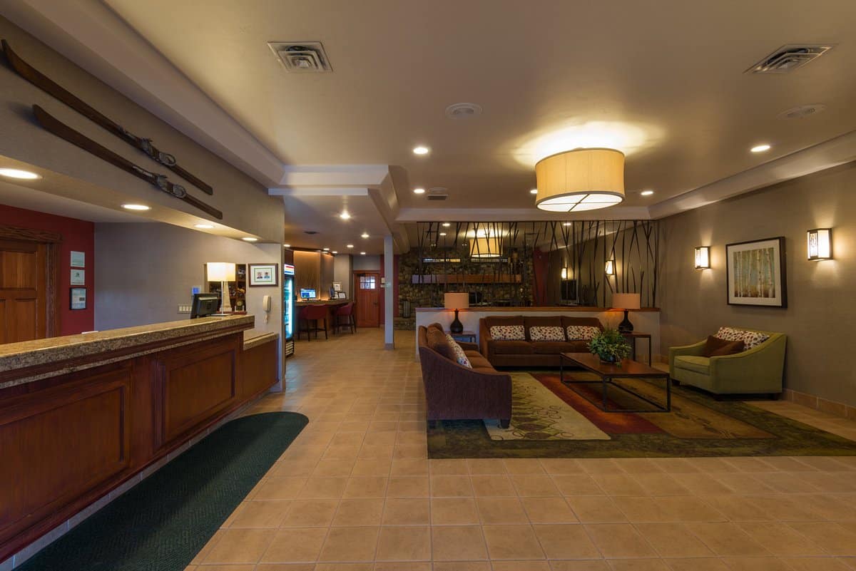 inviting-hotel-lobby