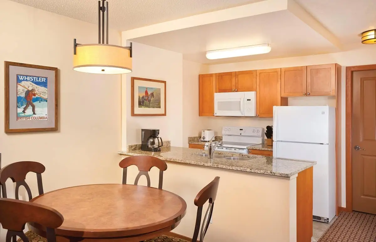 kitchen-worldmark-whistler