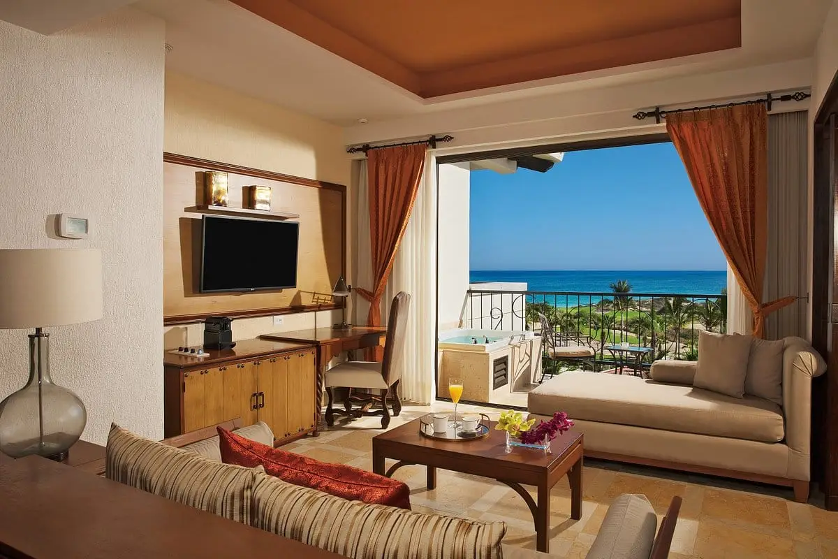 master-suite-ocean-view