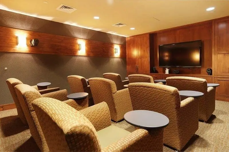 meeting-room (1)