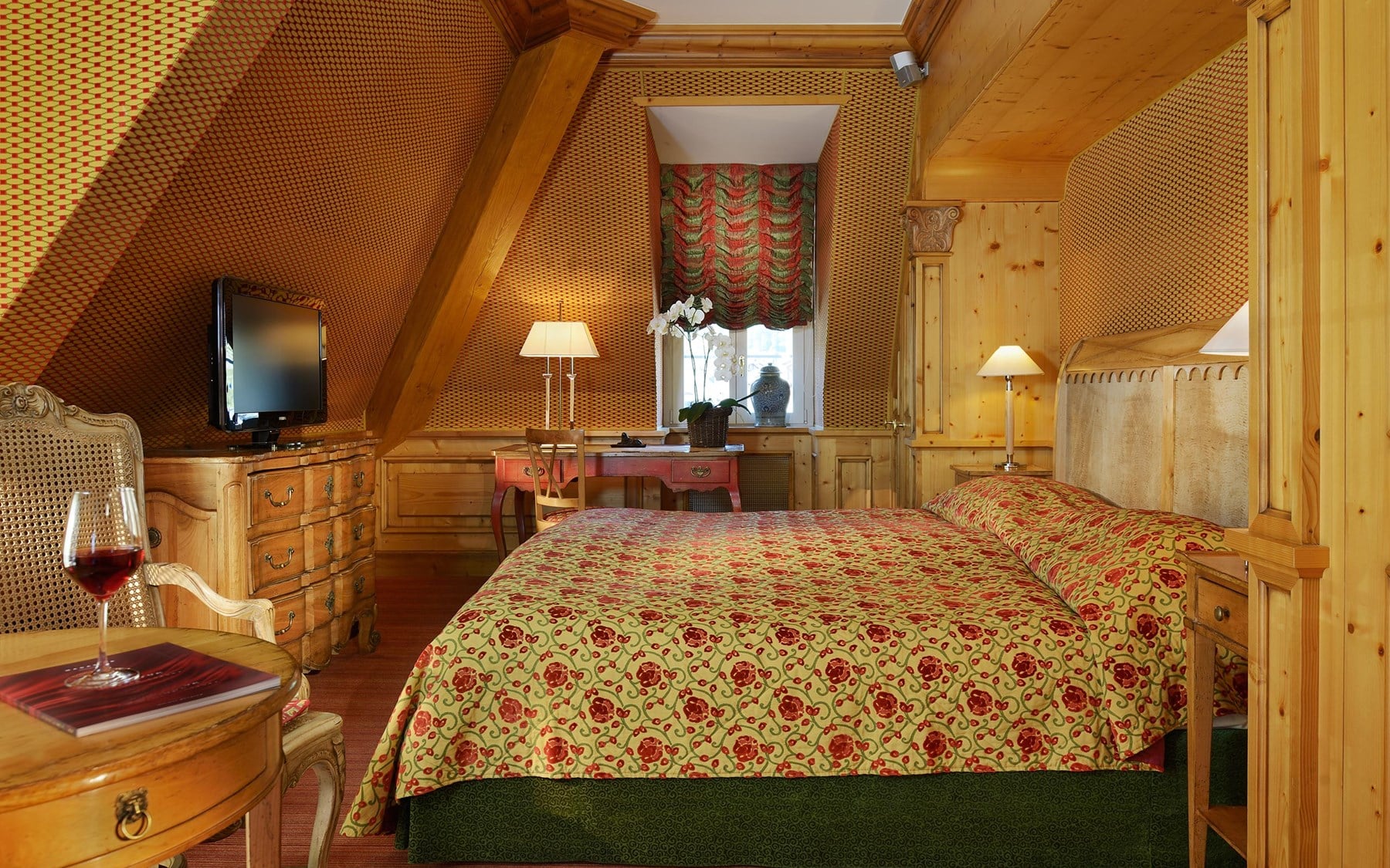 mont-cervin-hotel-zermatt_mcp-alpine-010-alpinecastorsuite-603-28