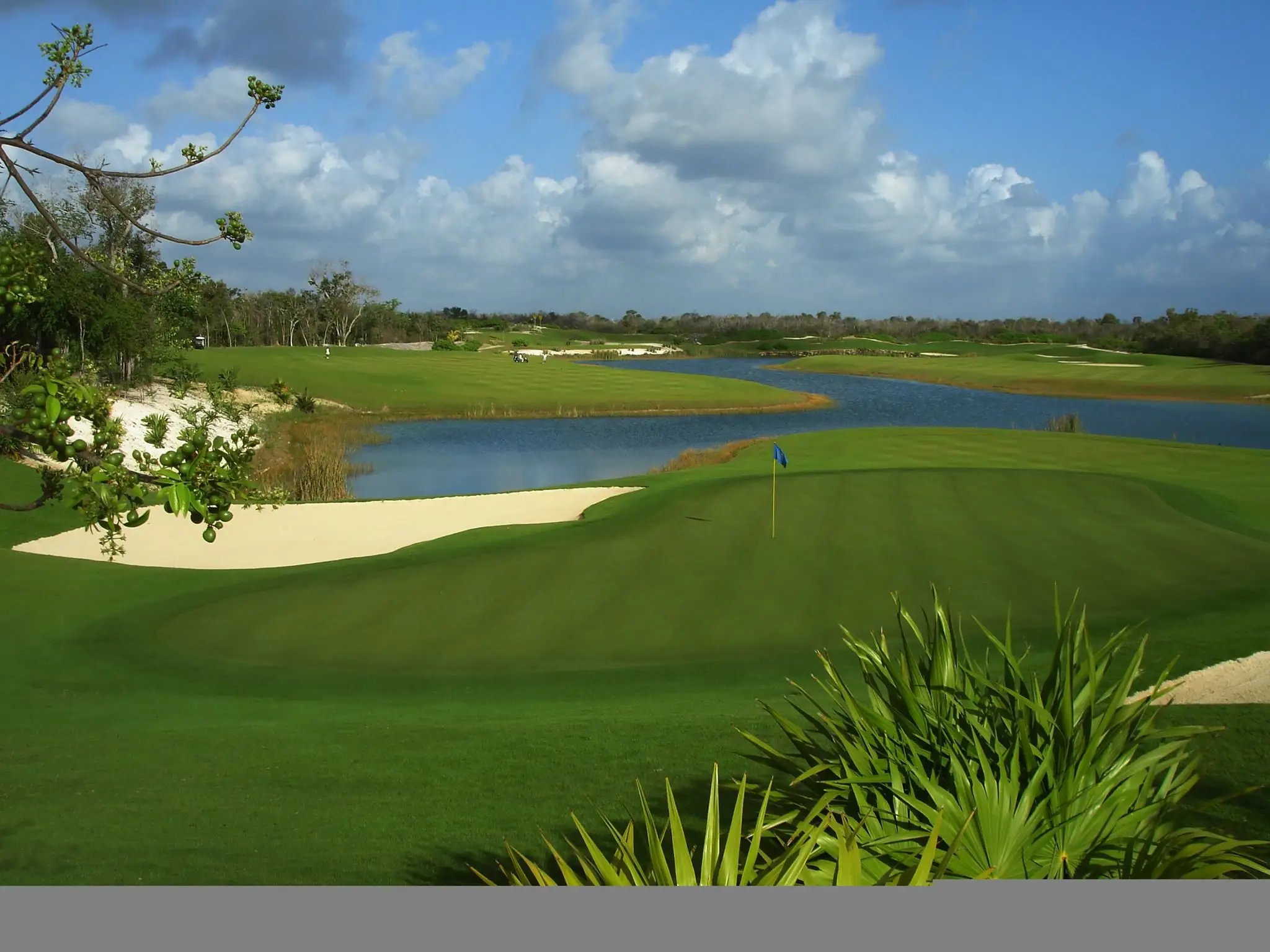 moon_spa_and_golf_club_cover_picture