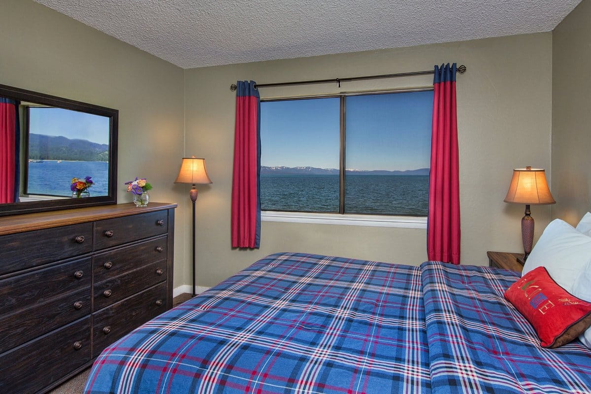 one-bedroom-condo-lakefront