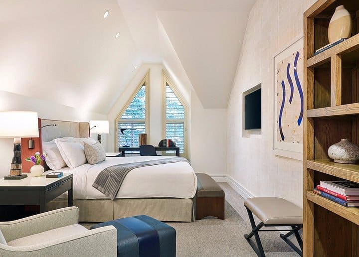 one-bedroom-suite-bedroom