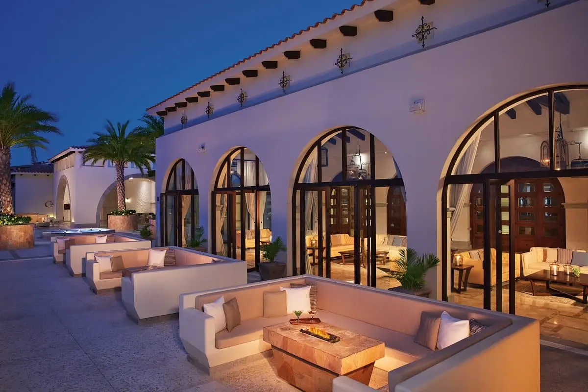 rendezvous-bar-terrace