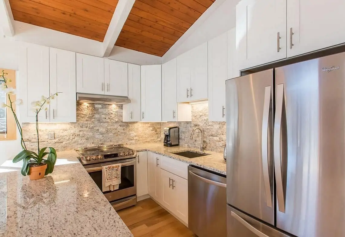 sample-one-bedroom-kitchen