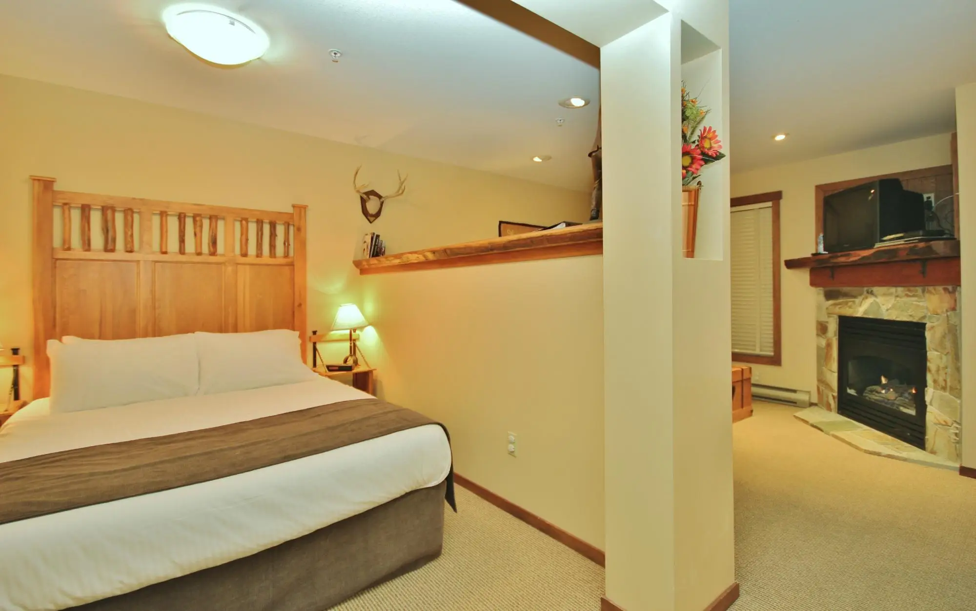 snow-creek-lodge-and-1