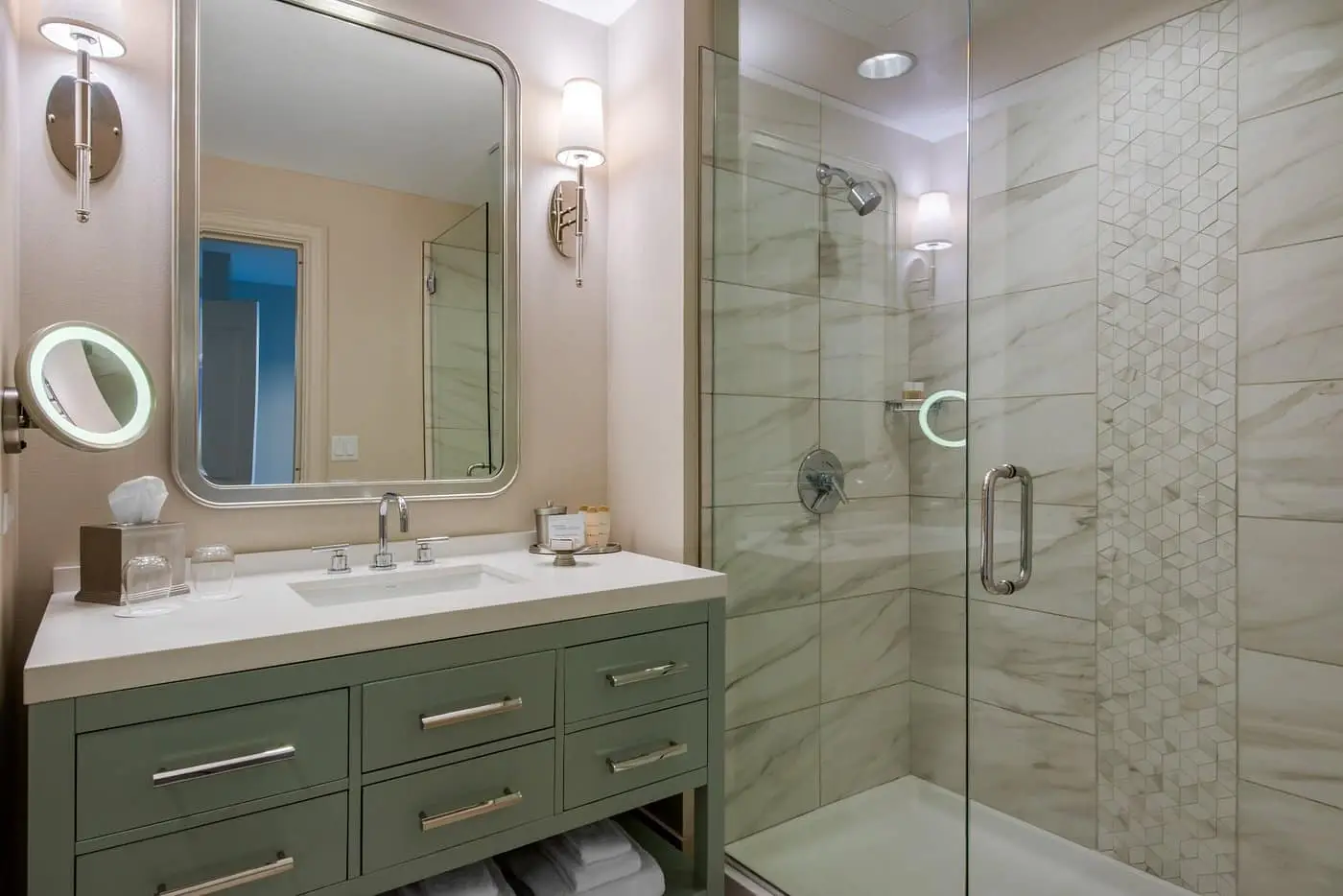 suite-bathroom