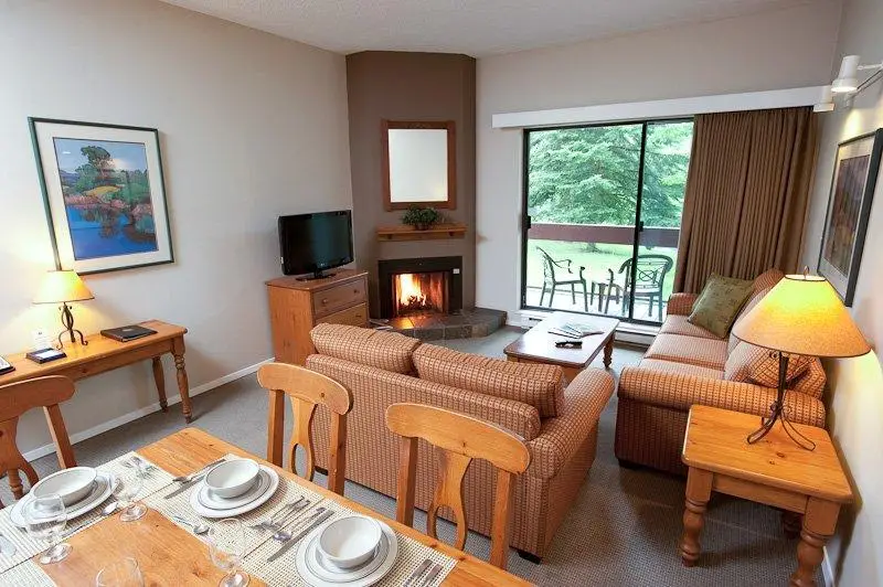 tantalus-living-room