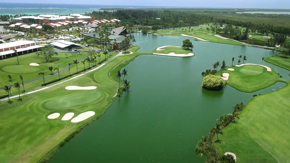 the-lakes-golf-course (1)