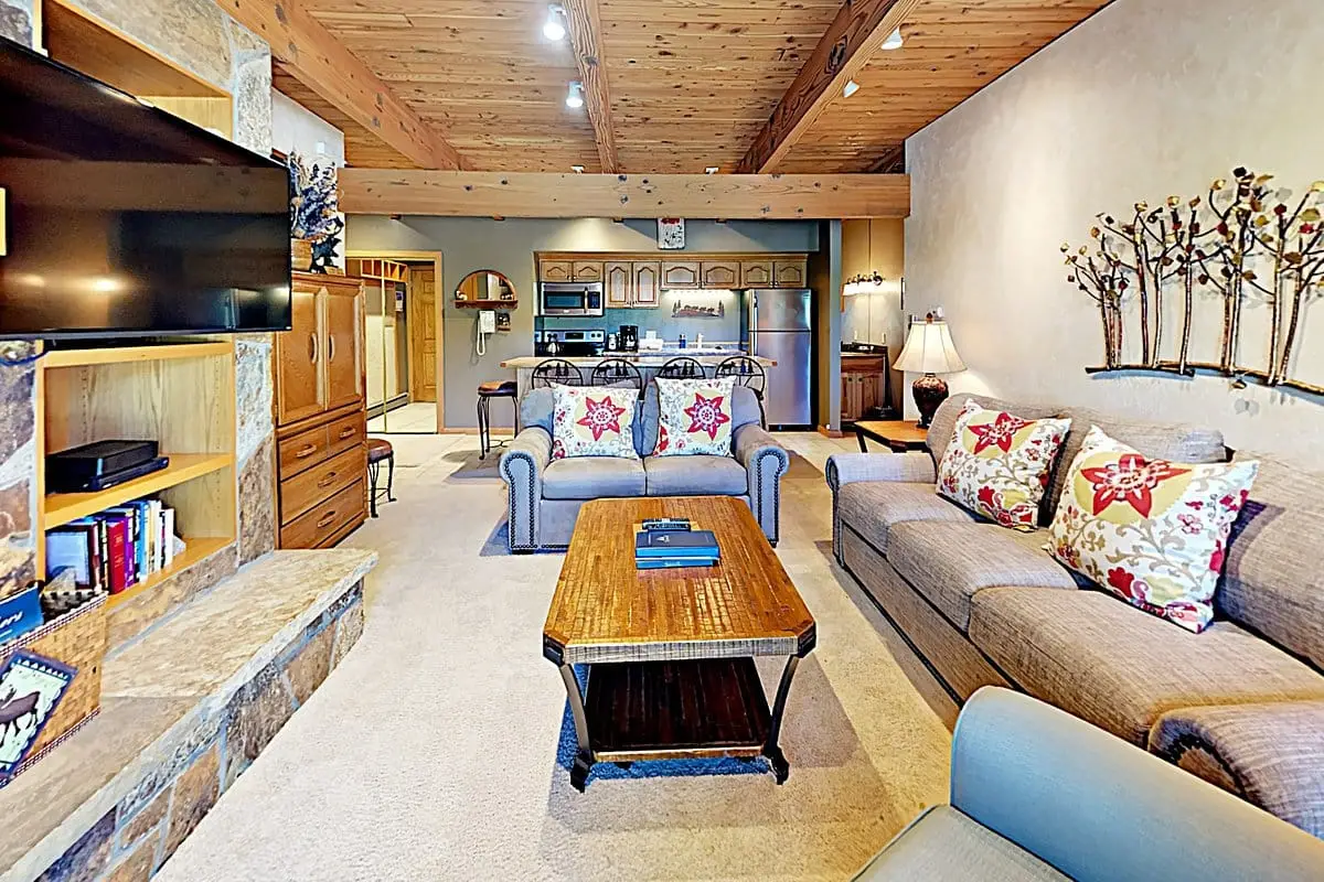 the-timberline-condominiums (7)