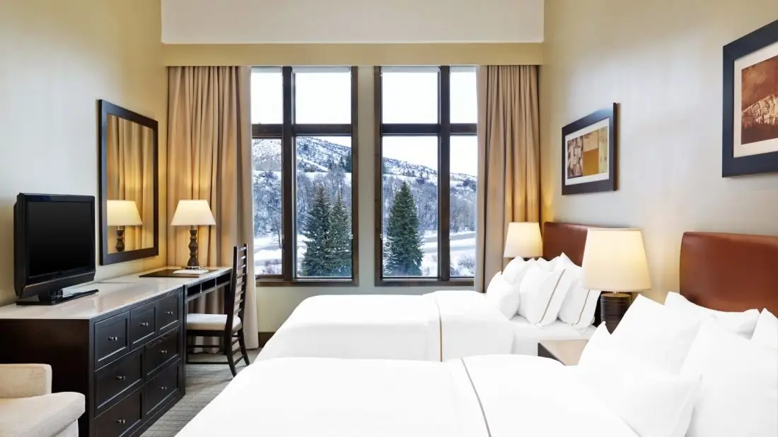 traditional-guestroom