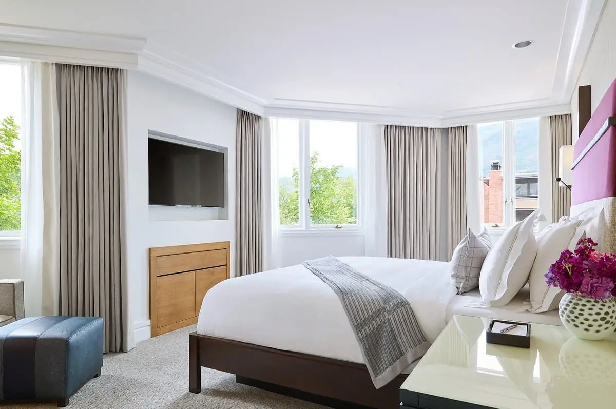 two-bedroom-suite-master