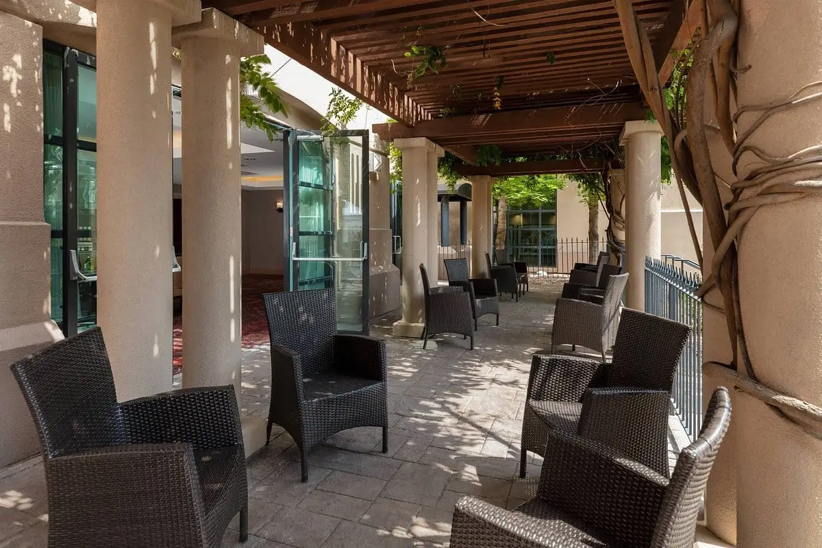 mount-boucherie-patio