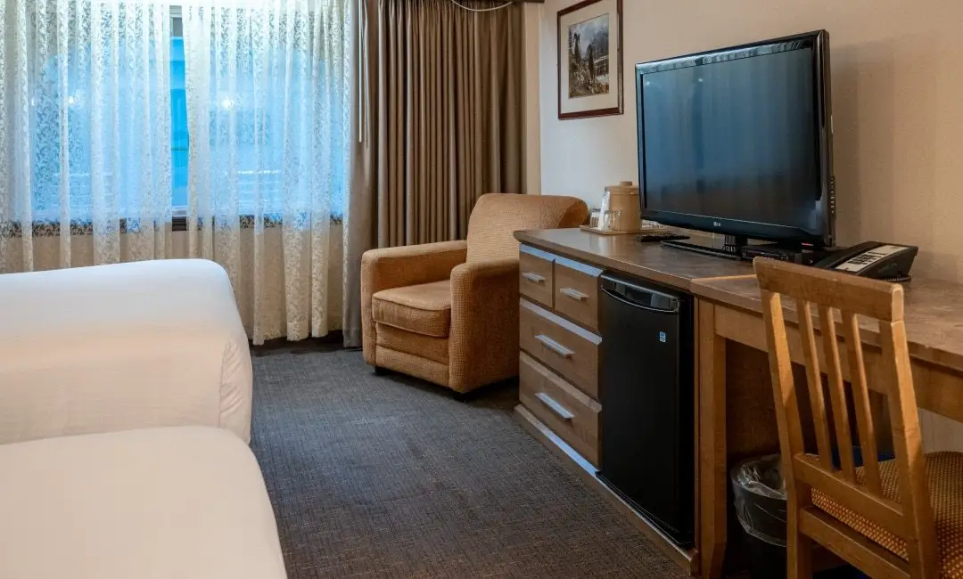 RSL-2-StandardRoom