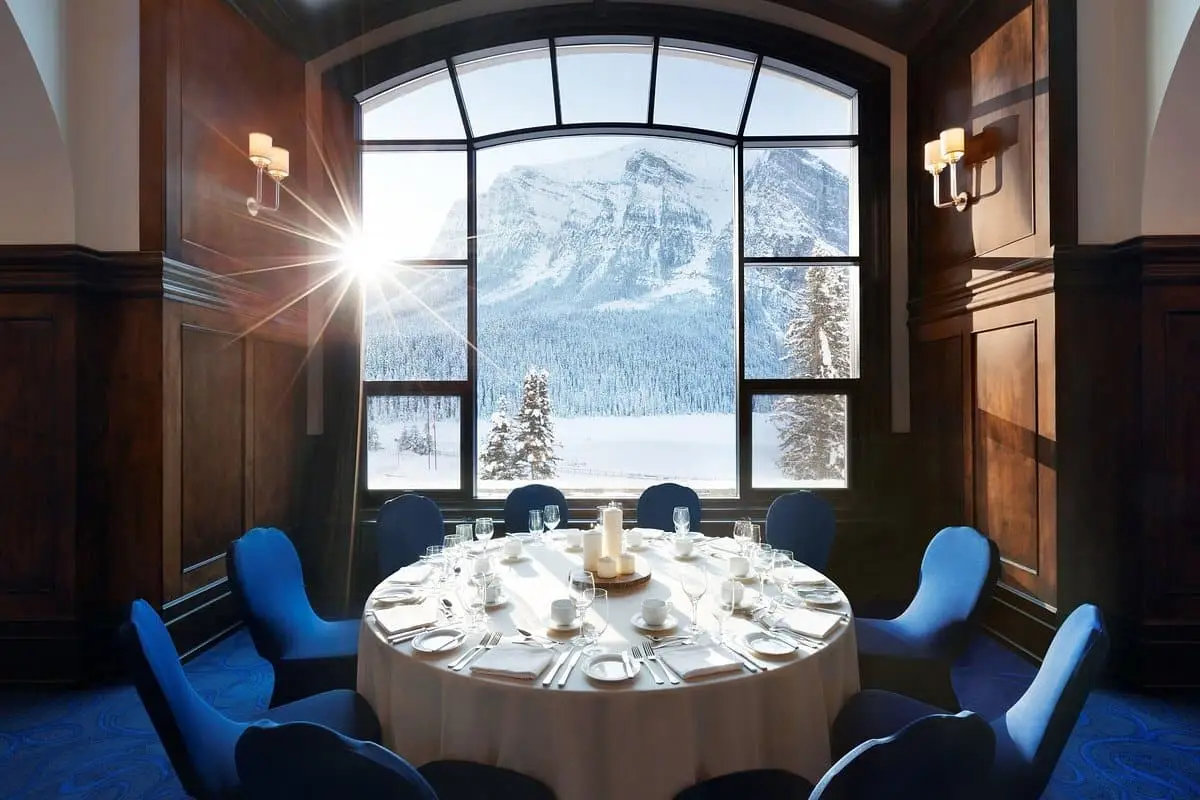 fairmont-chateau-lake (2)
