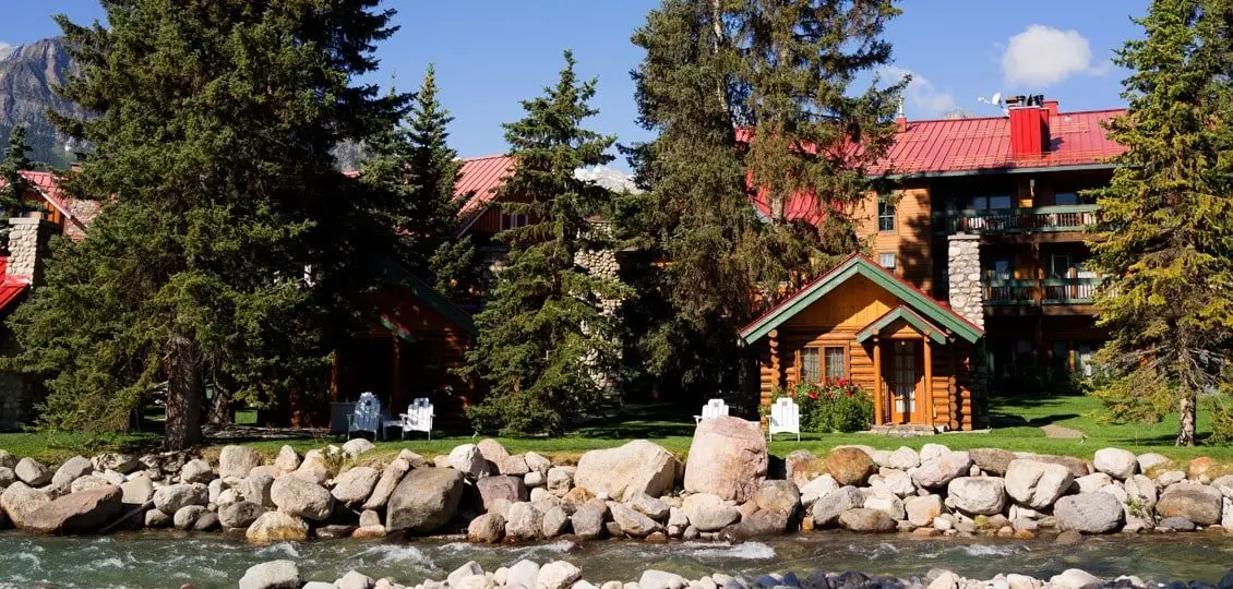 whitehorn-cabin-exterior-1130x540