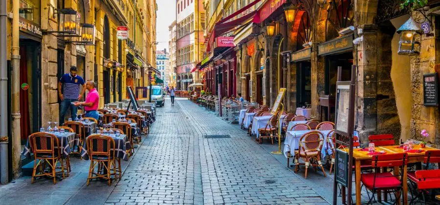 Best-Restaurants-in-Lyon-1440-x-675-900x420