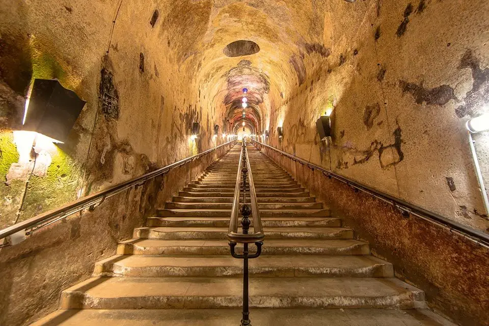 Reims_Vranken_Pommery_caves_2