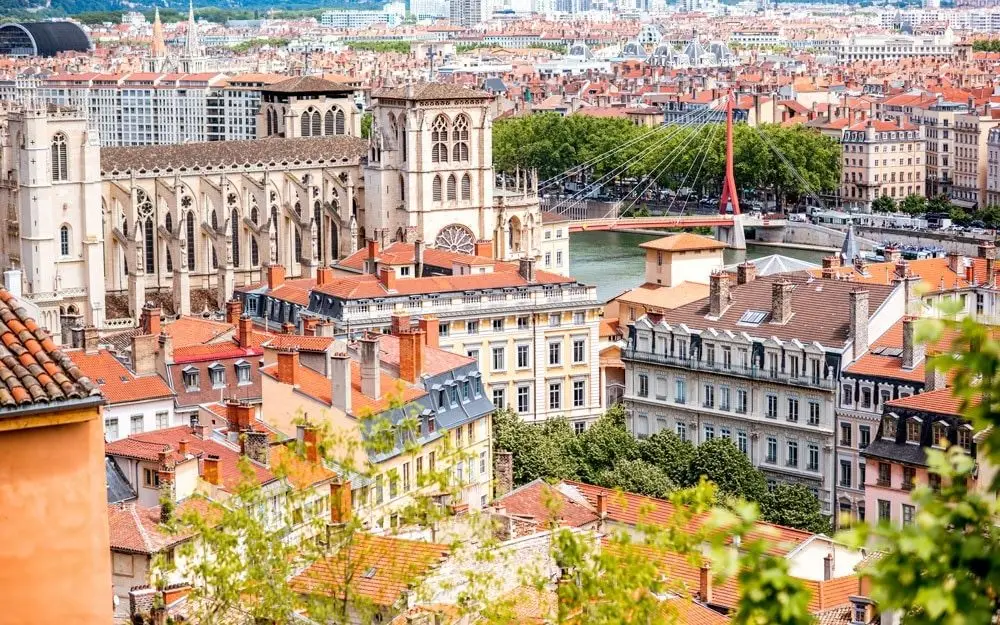 lyon-travel-guide-lead-image-xlarge