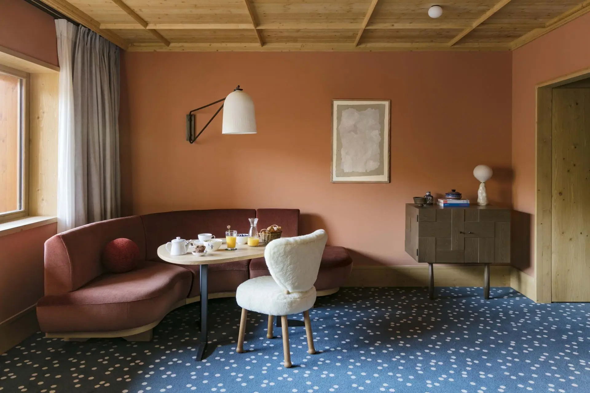 hotel-le-coucou-suite-96544-1920-1080-auto