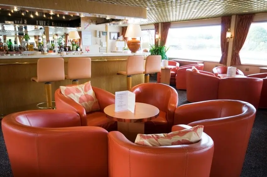 salon-bar01-ms-rhone-princess-rhone-croisieurope